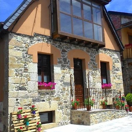 Albergue De Peregrinos Compostela Molinaseca Buitenkant foto