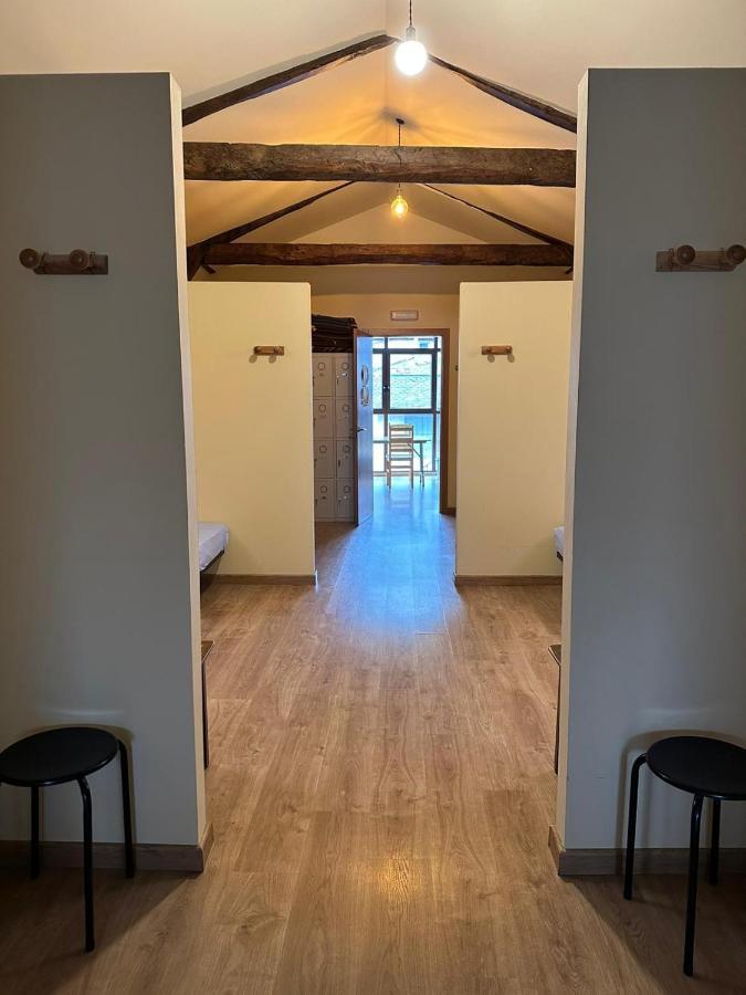 Albergue De Peregrinos Compostela Molinaseca Buitenkant foto